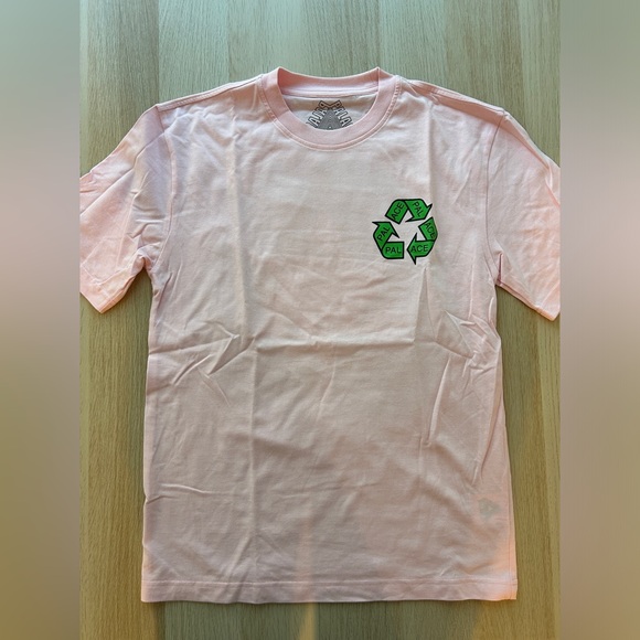 PALACE Pink P-Cycle T-Shirt Size S Recycle Logo NWOT - Picture 2 of 4
